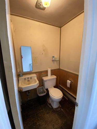 2916 Engle Rd, Fort Wayne, IN 46809